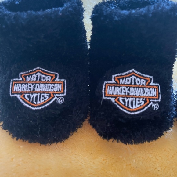 Harley Davidson knit hat with booties - Picture 3 of 5